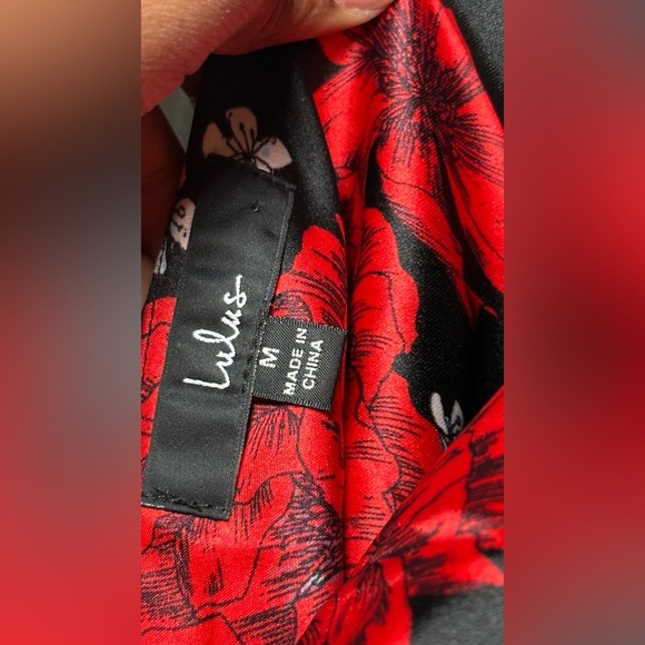 Lulus Romantic Black Floral Print Satin Cowl Neck Wedding Guest Maxi Dress M - Picture 8 of 16